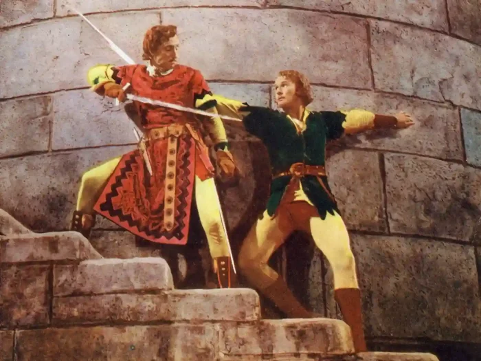 Duelo a espada entre Robin Hood y un contrincante en Robin de los bosques (The Adventures of Robin Hood, 1938), de Michael Curtiz y William Keighley